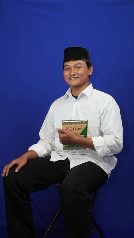 Bpk. Viqqi Robby Surny, M.Ag.
