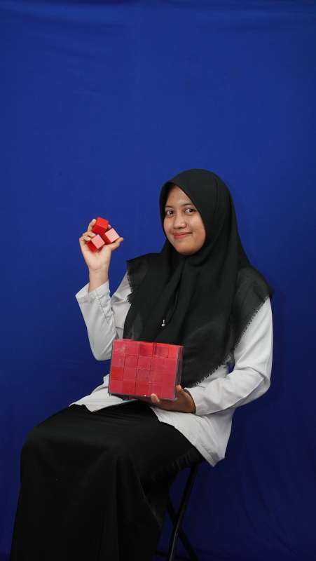 Ibu Dian Pangesti, S. Pd. 