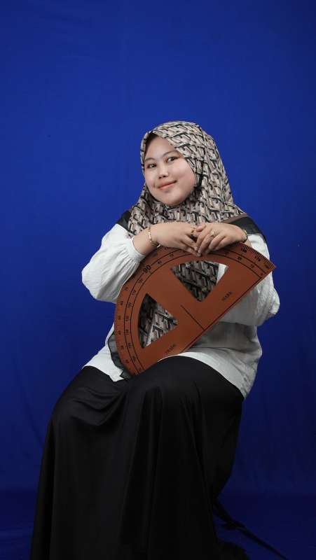 Ibu Rosa Mufrida Choir, M. Pd., Gr. 