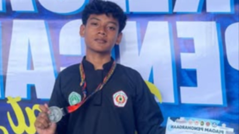 Harumkan Nama MTs Assalafiyyah Mlangi, Kafka Kalungi Medali Perak di Ajang Yogyakarta Championship 7