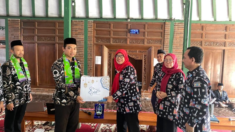 Kolaborasi Lintas Budaya: MTsN 23 Jakarta Selami Kehidupan Pesantren di MTs Assalafiyyah Mlangi
