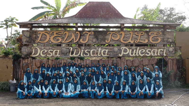 Edukasi dan Petualangan: Keseruan Field Trip Kelas 7 MTs Assalafiyyah di Desa Wisata Pulesari